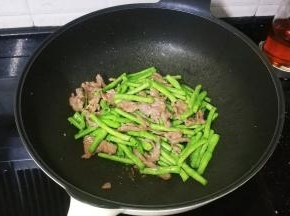 炒至牛肉熟透即可