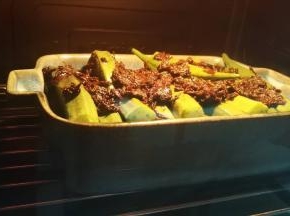 入蒸烤箱100度8分钟