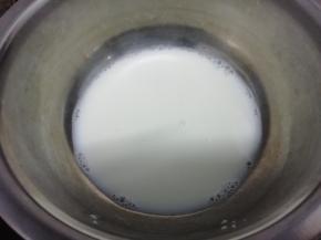 然后加热刚冒小泡