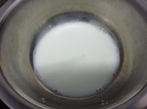 然后加热刚冒小泡