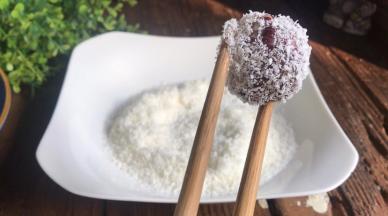 喜欢椰蓉的朋友可以裹上一层椰蓉