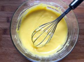 搅拌至顺滑无颗粒状态