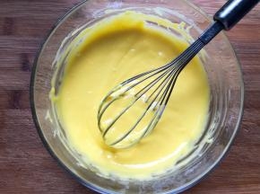 搅拌至顺滑无颗粒状态