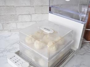 如果您用普能蒸锅，那就凉水入锅，大火上汽后再蒸十五分钟，焖三分钟开锅，这个电蒸箱，我用的是与蒸锅同等的时间。