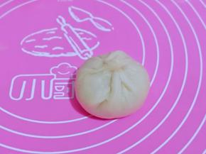 包子手法包起来，收口朝下。