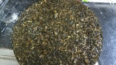 其间将梅菜干清洗干净
