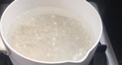 转小火熬煮半小时