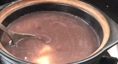 经常搅拌至凉透