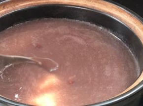 经常搅拌至凉透