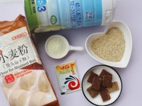 准备好所有食材。