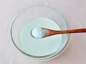 加上一克的菌粉【或者用老酸奶做引子】