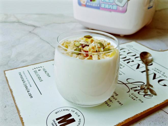 坚果酸奶杯
