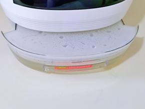 现在重点来啦～小心将水盒取出。