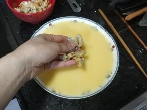 平均放入花蛤肉