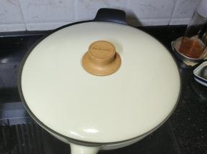 盖上盖子大火蒸8-10分钟