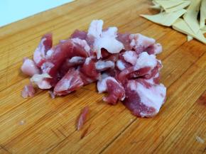 猪梅花肉切薄片