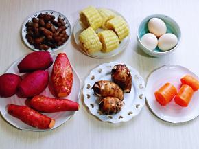 花生洗干净，准备工作完成。(食材也可以根据自己喜欢调换)