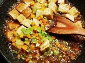 快速翻拌 关火出锅