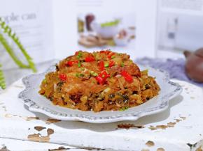 撒上切好的葱花。