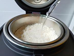 开始适量的加纯净水。