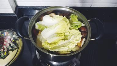 再放入娃娃菜
