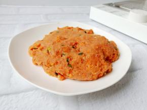 搅拌均匀使劲摔，多摔几下口感更加好。