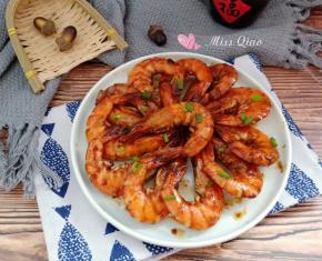 红烧大虾。