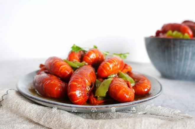 一个小绝招，教你如何简单做美味的泰式香辣虾