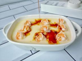 淋上生抽调味。