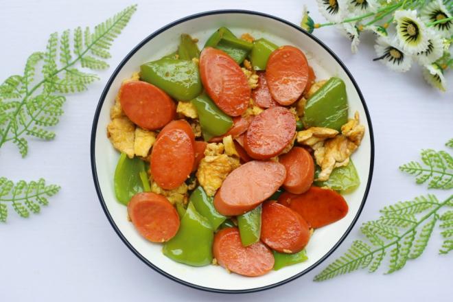 青椒火腿炒鸡蛋