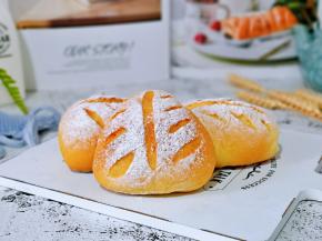 诱人的面包；柔软的口感、