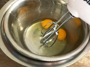 隔温水用电动打蛋器打发