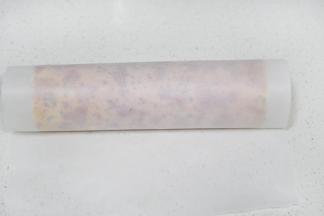 卷好以后放入冰箱冷藏一会定型