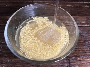 小米洗净，沥水