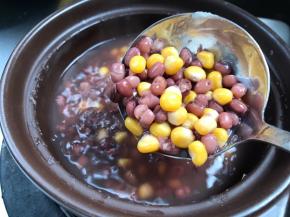 熬煮1分钟左右即可