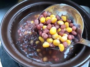 熬煮1分钟左右即可