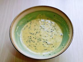 拌好的蛋糕糊，细腻，饱满。