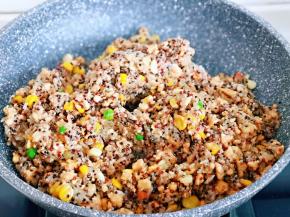 翻炒均匀。盛出备用。