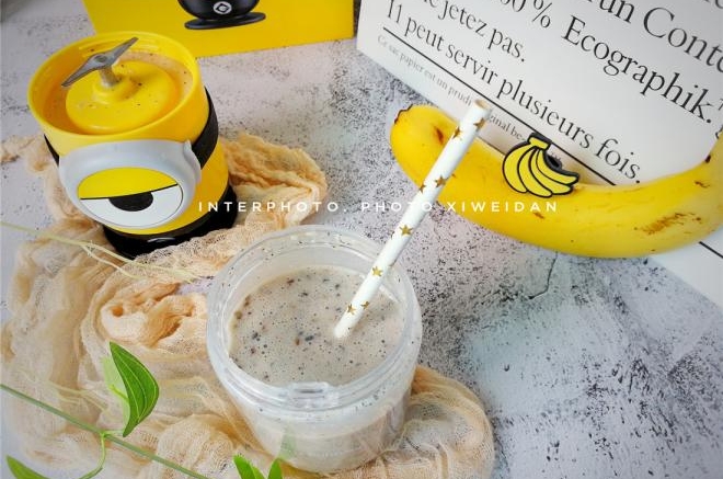 燕麦香蕉奶昔