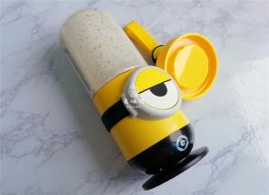 双击启动料理机，搅打40秒就完成了！