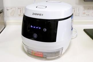 继续启动臻米电饭煲“汤粥”程序，时间40～50分钟均可。