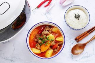 可谓是色香味俱全，炖煮完直接先喝上两碗汤。