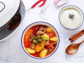 可谓是色香味俱全，炖煮完直接先喝上两碗汤。