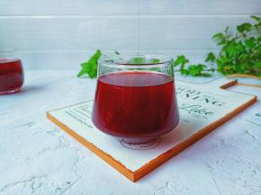 酷热的夏天来杯酸梅汤解暑吧！