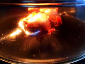 用空气炸锅或者烤箱160度烤50分钟