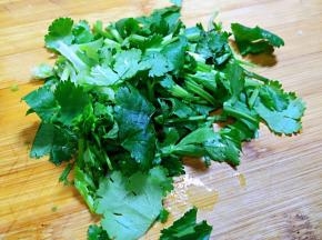 香菜切碎