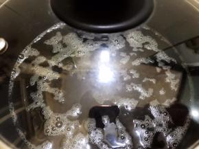 关火等放凉后盖上盖子泡一晚