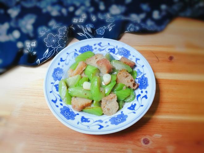 蒜香丝瓜炒油条