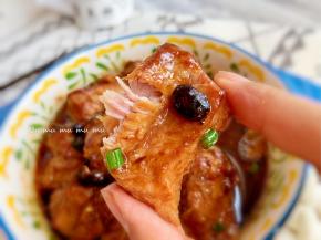 这道鲜嫩的豉汁蒸排骨你学会了吗？欢迎留言，一起探讨美食的乐趣！如果你也喜欢，请收藏并转发给更多的朋友，你的支持，是我做大的动力！
我是木木，我在这里等你！点个赞，让我看到你！