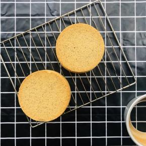 凉透之后徒手脱模